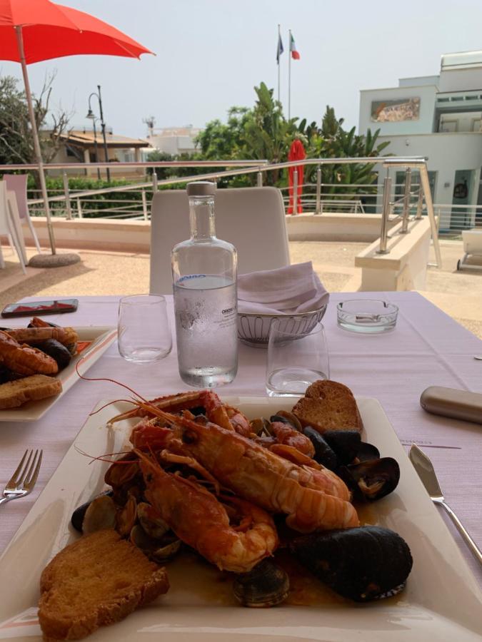 Ganimede Hotel Sperlonga Kültér fotó