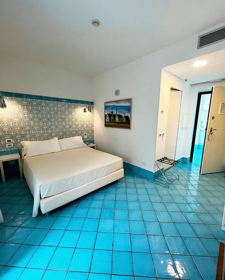 Ganimede Hotel Sperlonga Kültér fotó