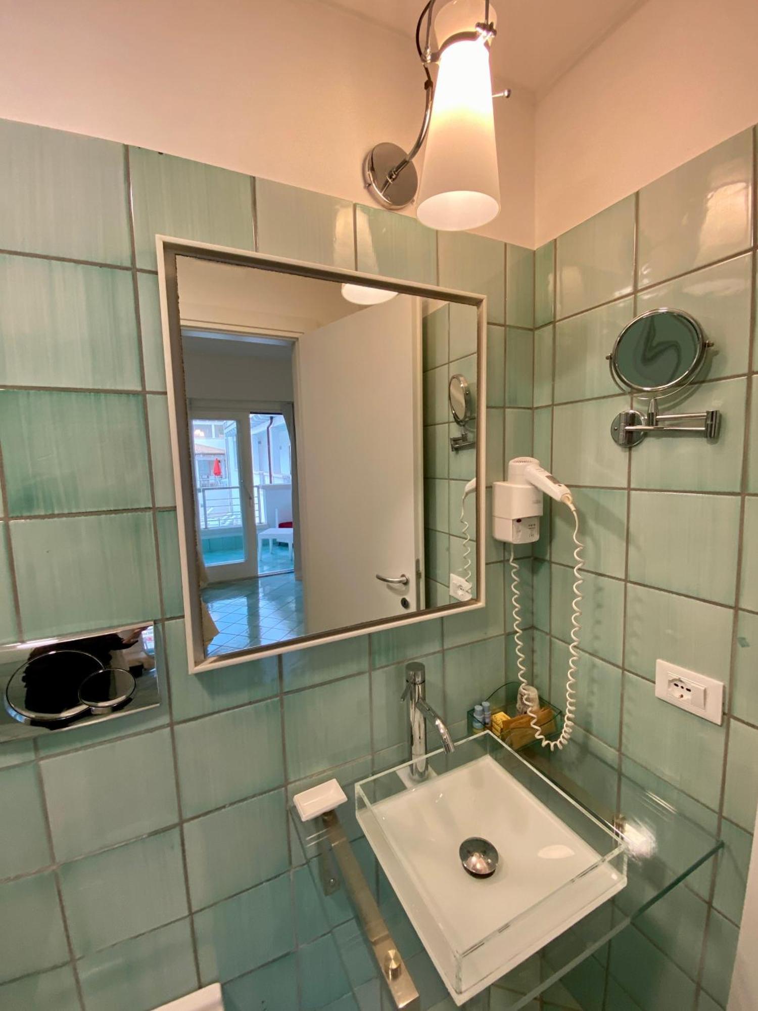 Ganimede Hotel Sperlonga Szoba fotó