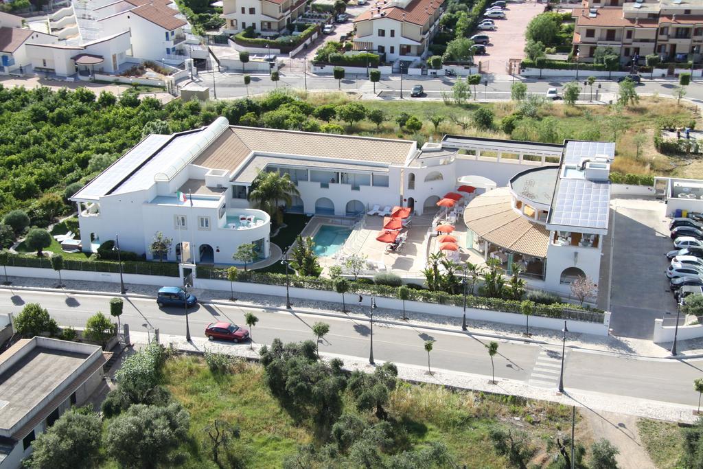 Ganimede Hotel Sperlonga Kültér fotó
